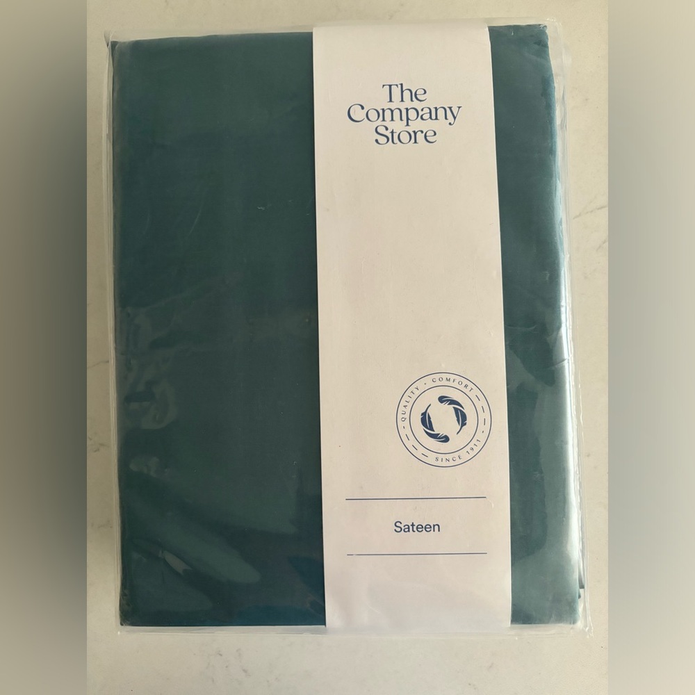 NEW! Company Store sateen 100% cotton queen-size sheet set!